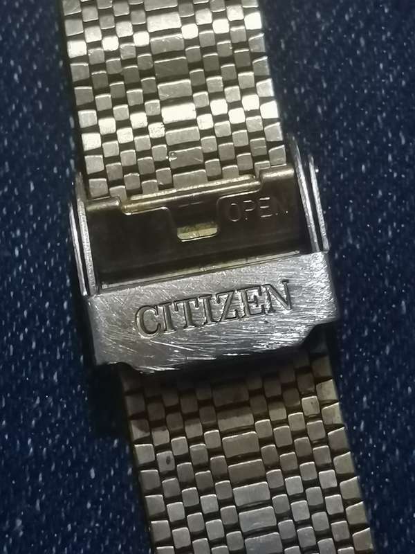 MENS CITIZEN CHRONOGRAPH ANALOG/DIGITAL WATCH IN EXCELLENT WORKING CONDITION