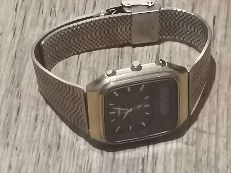 MENS CITIZEN CHRONOGRAPH ANALOG/DIGITAL WATCH IN EXCELLENT WORKING CONDITION