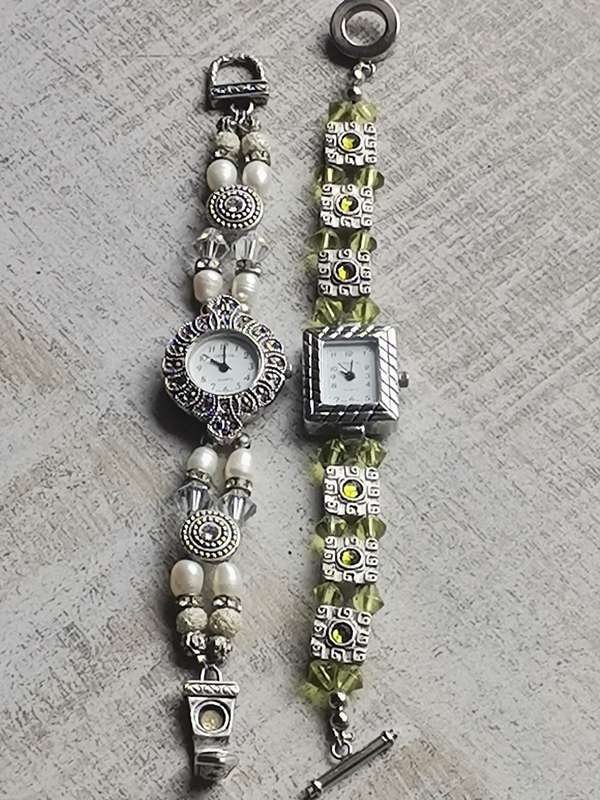 STUNNING GENEVE WATCH SET IN EXCELLENT WORKING CONDITION
