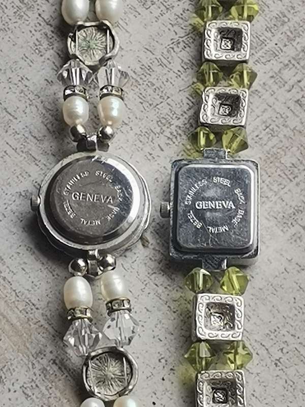 STUNNING GENEVE WATCH SET IN EXCELLENT WORKING CONDITION