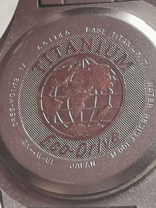 MENS CITIZEN ECO-DRIVE TITANIUM ANALOG/DIGITAL WATCH IN EXCELLENT WORKING CONDITION