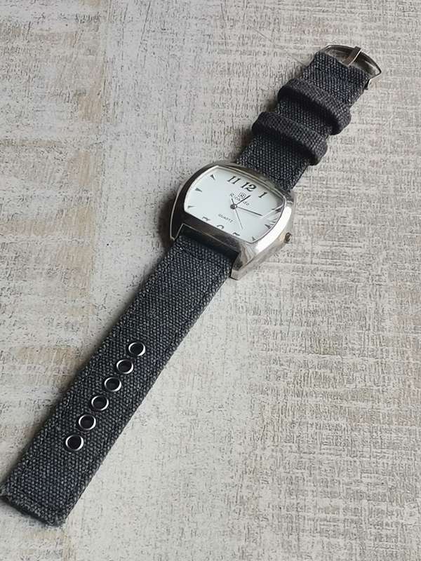 MENS RICARDO QUARTZ WATCH IN EXCELLENT WORKING CONDITION