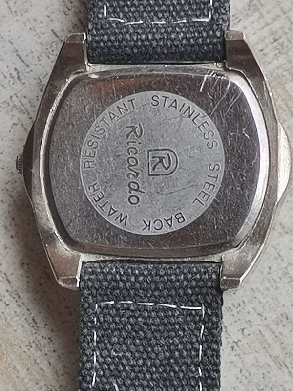 MENS RICARDO QUARTZ WATCH IN EXCELLENT WORKING CONDITION