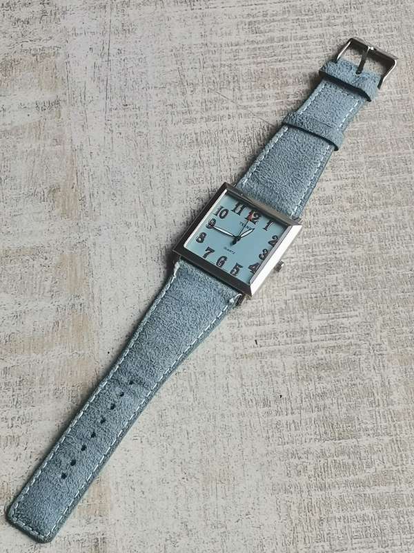LADIES BIJOUX TERNER WATCH IN EXCELLENT WORKING CONDITION