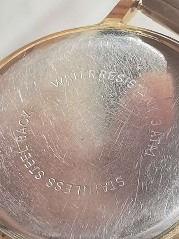 WIN MENS GOLD PLATED WATCH IN EXCELLENT WORKING CONDITION