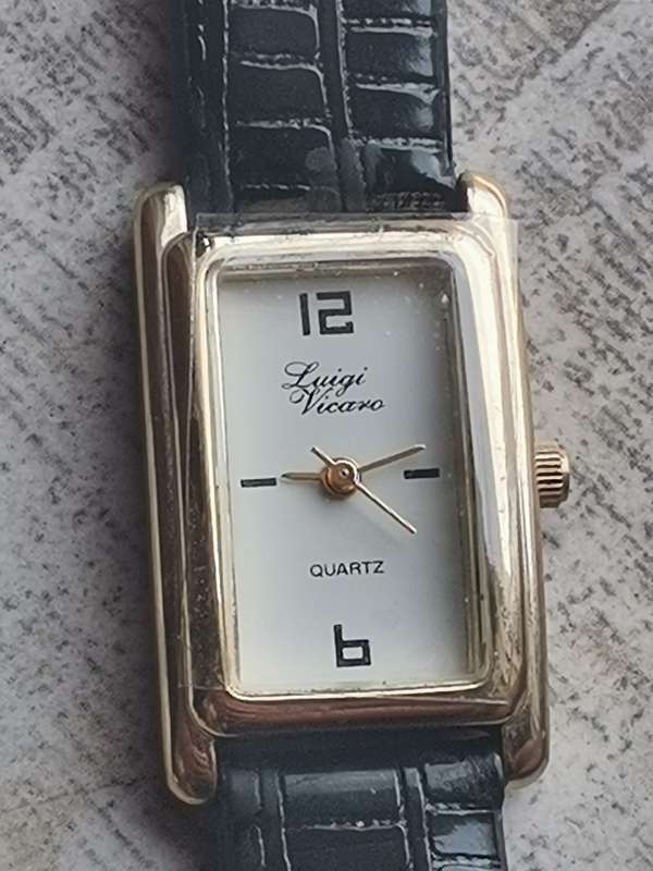 STUNNING LUIGI VICARO LADIES GOLD PLATED WATCH IN EXCELLENT WORKING CONDITION