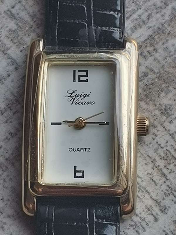 STUNNING LUIGI VICARO LADIES GOLD PLATED WATCH IN EXCELLENT WORKING CONDITION