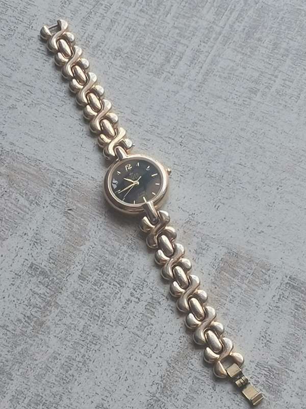 BUREN GOLD PLATED LADIES WATCH IN EXCELLENT WORKING CONDITION