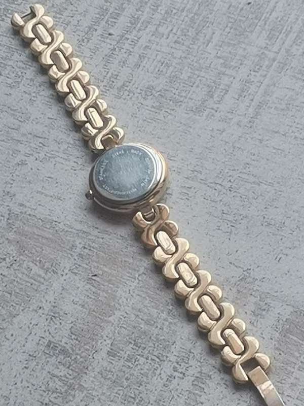 BUREN GOLD PLATED LADIES WATCH IN EXCELLENT WORKING CONDITION