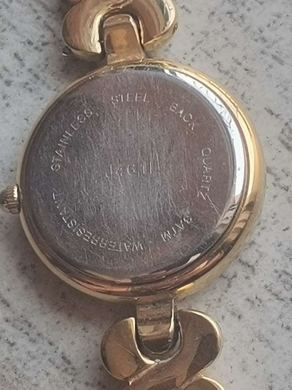 BUREN GOLD PLATED LADIES WATCH IN EXCELLENT WORKING CONDITION