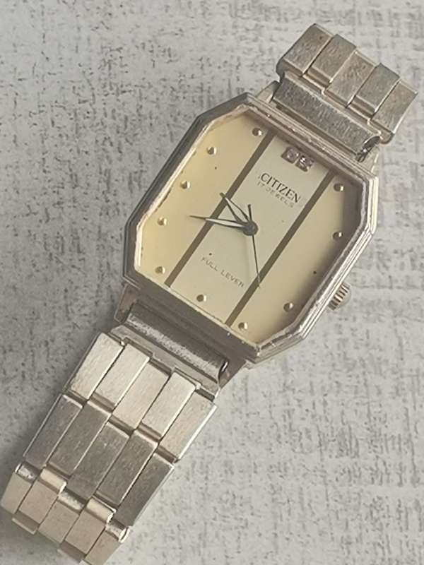 VINTAGE CITIZEN MENS WATCH IN EXCELLENT WORKING CONDITION