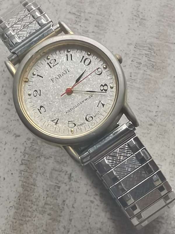 MENS FARAH ANTICLOCKWISE WATCH IN EXCELLENT WORKING CONDITION