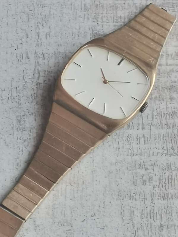 VINTAGE TISSOT MENS GOLD PLATED WATCH IN EXCELLENT WORKING CONDITION