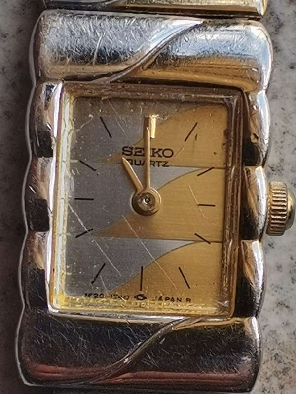 STUNNING SEIKO LADIES 2 TONE WATCH IN EXCELLENT WORKING CONDITION