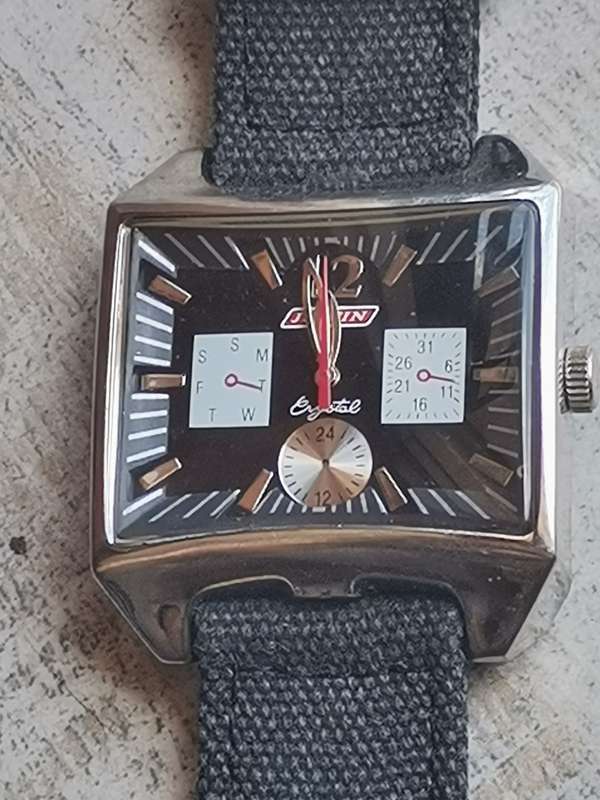 JUSTIN MENS WATCH IN EXCELLENT WORKING CONDITION