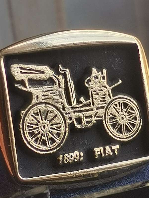 MENS GOLD PLATED 1899 FIAT CUFFLINKS IN EXCELLENT CONDITION