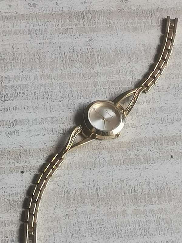 LADIES GOLD PLATED TEMPO WATCH IN EXCELLENT WORKING CONDITION