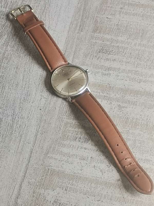 VINTAGE MENS EMKA GENEVE 17 JEWELS SWISS WATCH IN EXCELLENT WORKING CONDITION