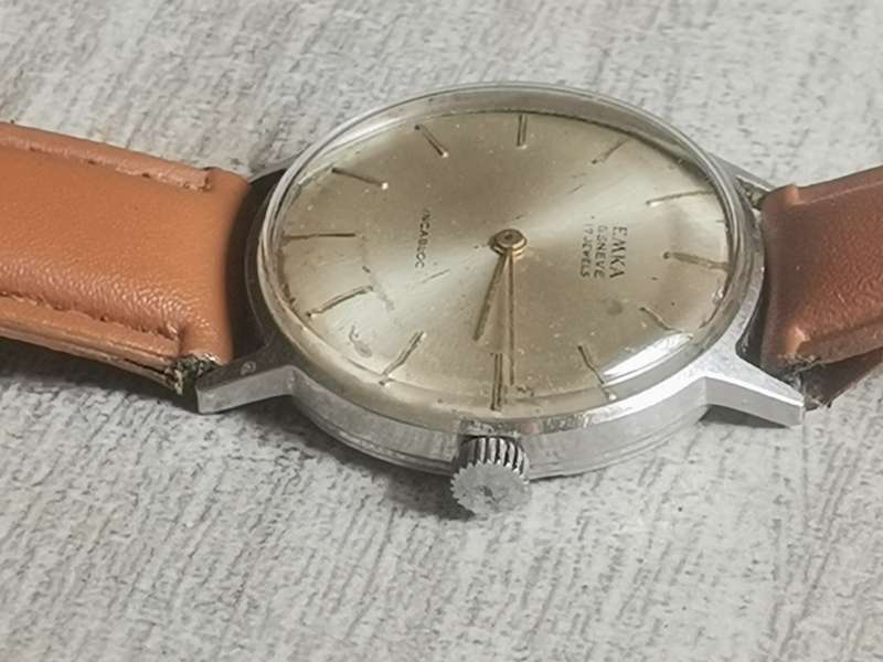 VINTAGE MENS EMKA GENEVE 17 JEWELS SWISS WATCH IN EXCELLENT WORKING CONDITION