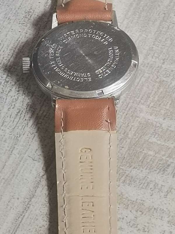 VINTAGE MENS EMKA GENEVE 17 JEWELS SWISS WATCH IN EXCELLENT WORKING CONDITION