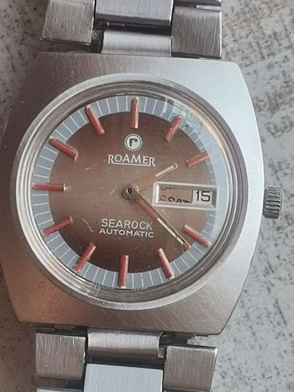 VINTAGE MENS ROAMER SEAROCK AUTOMATIC WATCH