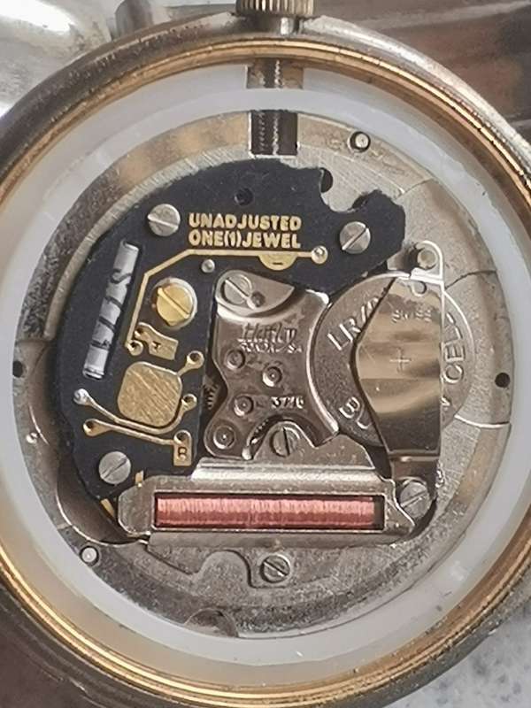 VINTAGE A&S MENS SWISS WATCH IN EXCELLENT WORKING CONDITION