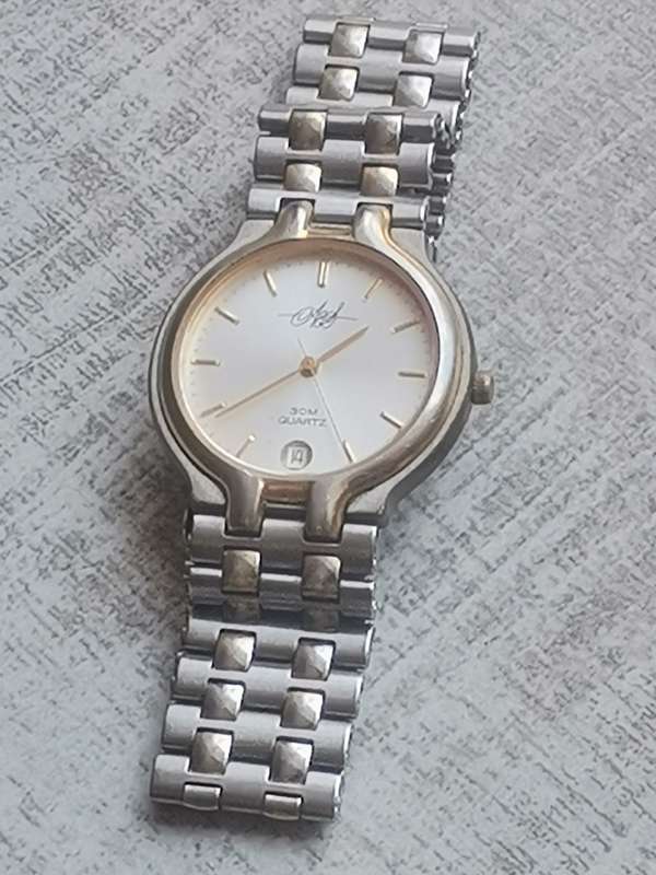 VINTAGE A&S MENS SWISS WATCH IN EXCELLENT WORKING CONDITION