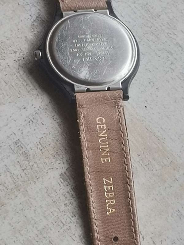 CASIO MENS WATCH IN EXCELLENT WORKING CONDITION