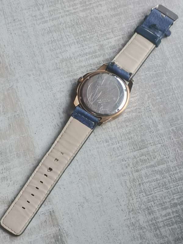 GUESS STEEL 100M MENS WATCH IN EXCELLENT WORKING CONDITION