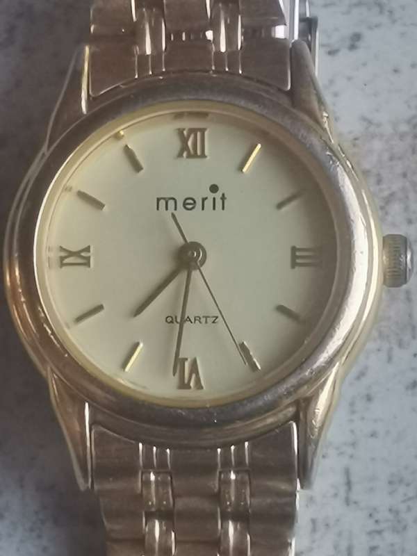 LADIES WATCH COLLECTION ALL IN EXCELLENT WORKING CONDITION - BIDDING FOR ALL 3 WATCHES