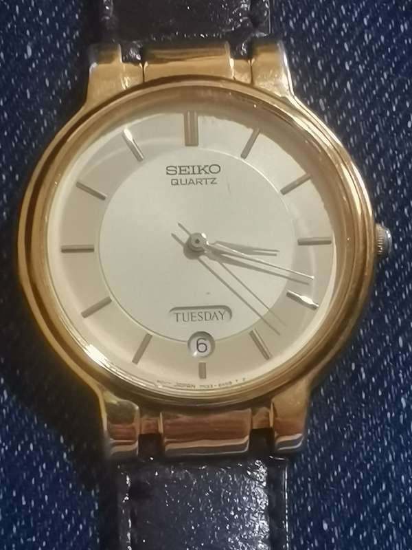 MENS SEIKO GOLD PLATED WATCH WITH DAY/DATE FUNCTION IN EXCELLENT WORKING CONDITION