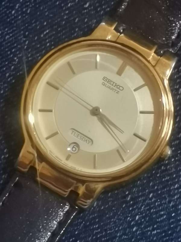 MENS SEIKO GOLD PLATED WATCH WITH DAY/DATE FUNCTION IN EXCELLENT WORKING CONDITION