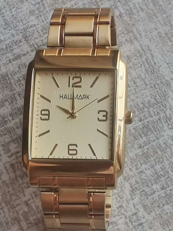 MENS HALLMARK GOLD PLATED WATCH IN EXCELLENT WORKING CONDITION - STILL AS GOOD AS NEW