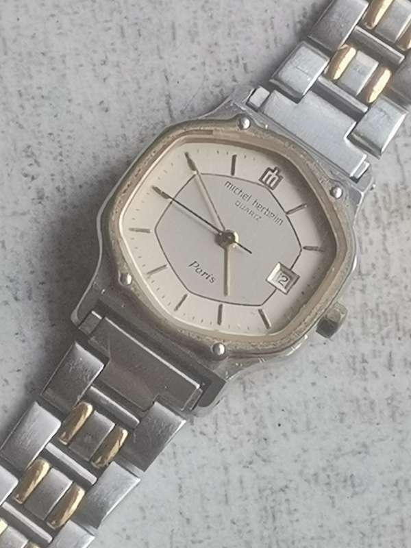 MICHEL HERBELIN LADIES SWISS WATCH WITH ORIGINAL BOX IN EXCELLENT WORKING CONDITION