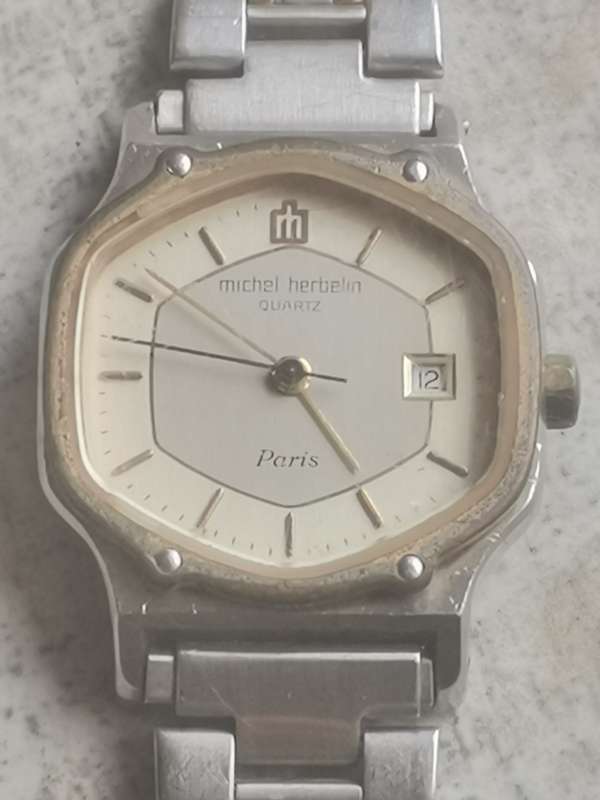 MICHEL HERBELIN LADIES SWISS WATCH WITH ORIGINAL BOX IN EXCELLENT WORKING CONDITION