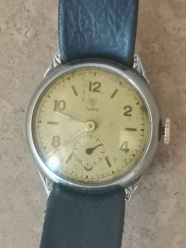 VINTAGE TUDOR (ROLEX) LADIES WATCH WITH SUB-SECONDS IN EXCELLENT WORKING CONDITION