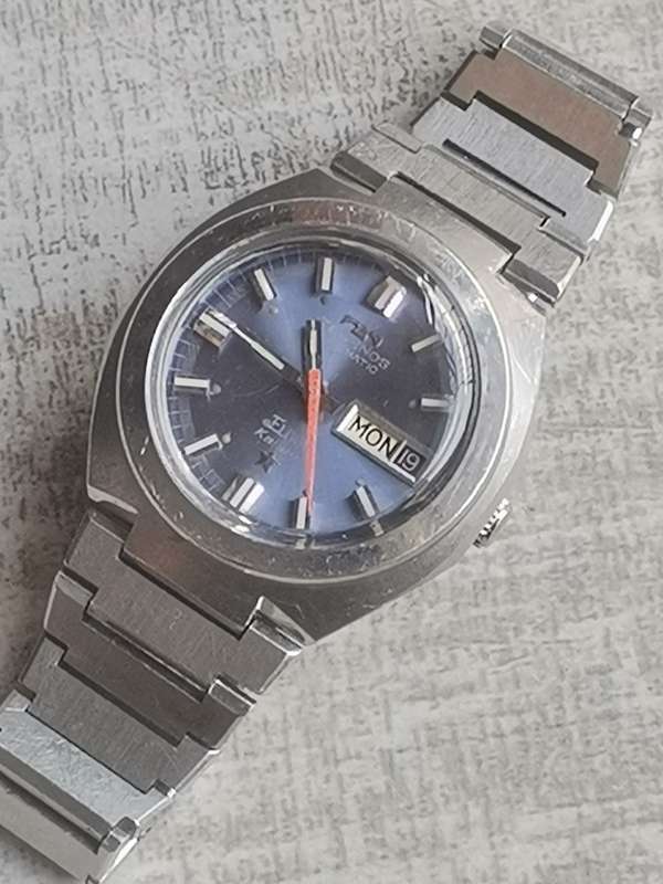 MENS TECHNOS AUTOMATIC WATCH WITH DAY/DATE FUNCTION IN EXCELLENT WORKING CONDITION