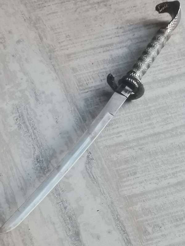 COBRA KATANA SWORD IN EXCELLENT CONDITION