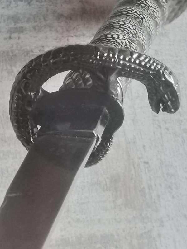 COBRA KATANA SWORD IN EXCELLENT CONDITION