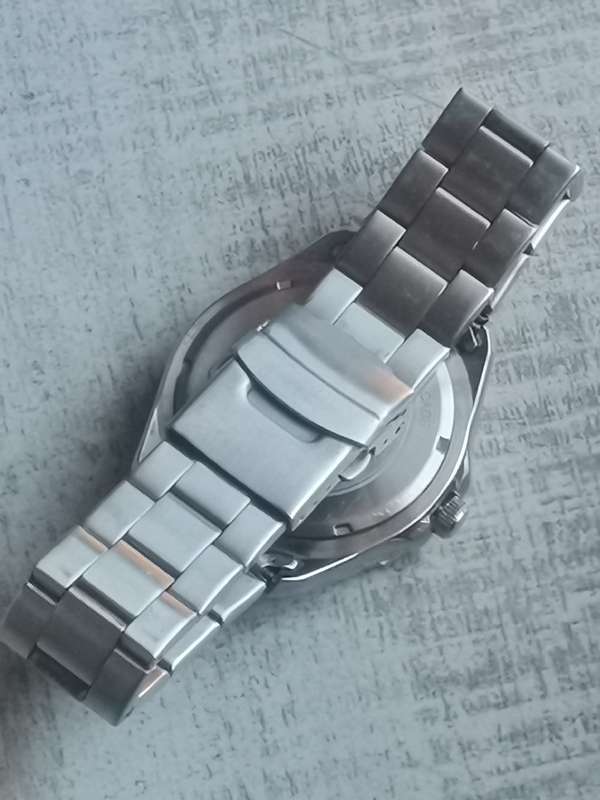 JD POWER BMW 2015 MENS WATCH IN EXCELLENT WORKING CONDITION