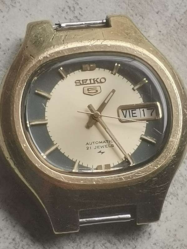 MENS SEIKO 5 AUTOMATIC WATCH IN WORKING CONDITION