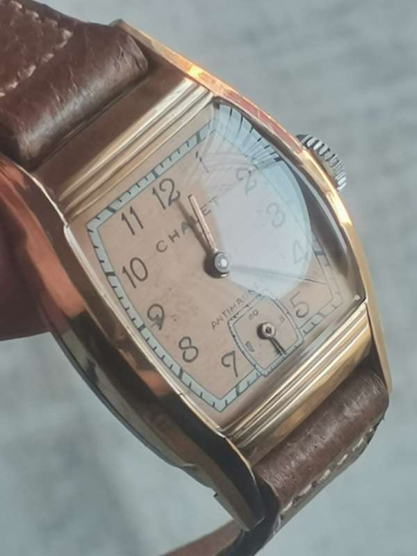 VINTAGE MID-CENTURY CHALET SWISS MADE ROLLED GOLD LADIES WATCH IN EXCELLENT CONDITION