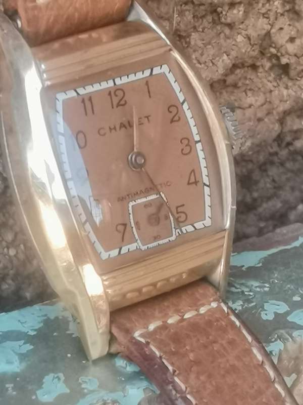 VINTAGE MID-CENTURY CHALET SWISS MADE ROLLED GOLD LADIES WATCH IN EXCELLENT CONDITION