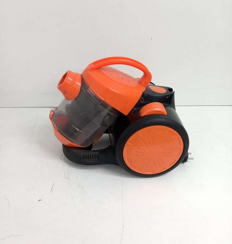 BENNETT READ VACUUM CLEANER - MODEL HJX-1306A