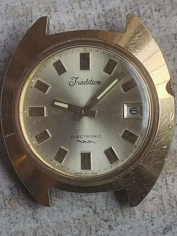 MENS WATCHES UNTESTED SELLING FOR SPARES OR REPAIRS