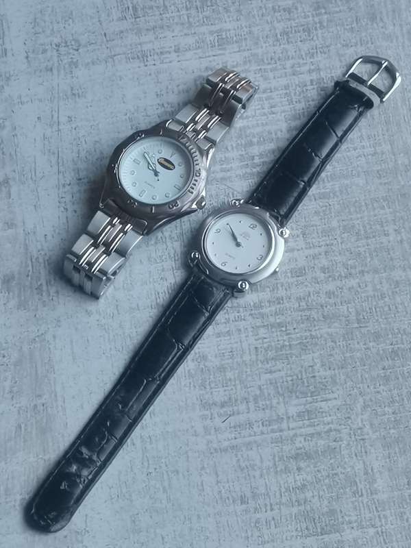 2 x MENS WATCHES IN EXCELLENT WORKING CONDITION - BIDDING FOR BOTH