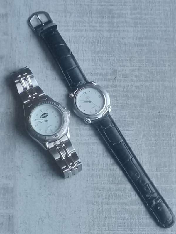 2 x MENS WATCHES IN EXCELLENT WORKING CONDITION - BIDDING FOR BOTH