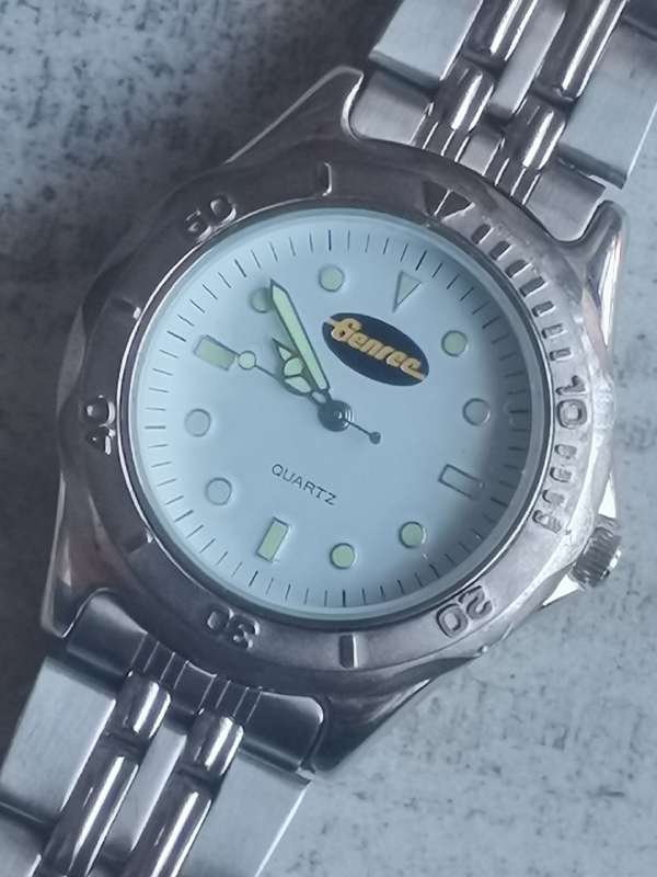 2 x MENS WATCHES IN EXCELLENT WORKING CONDITION - BIDDING FOR BOTH