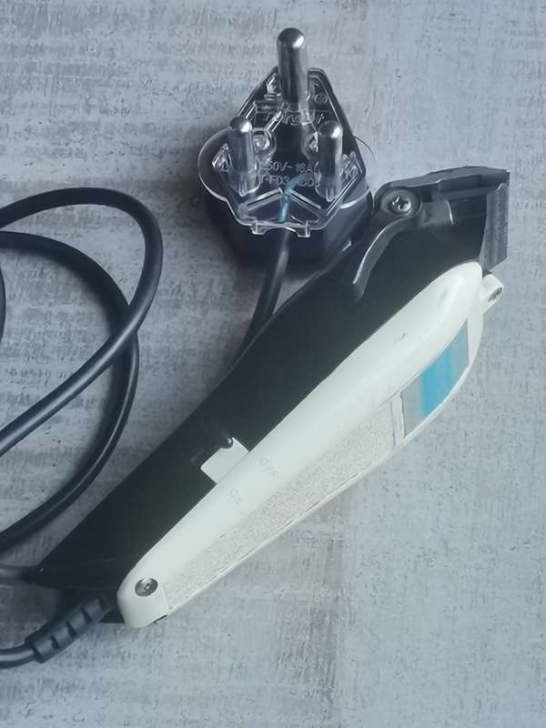 ORIGINAL USA WAHL MULTI CUT HAIR CLIPPER AND TRIMMER - BIDDING FOR BOTH