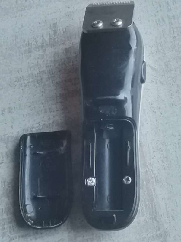 ORIGINAL USA WAHL MULTI CUT HAIR CLIPPER AND TRIMMER - BIDDING FOR BOTH